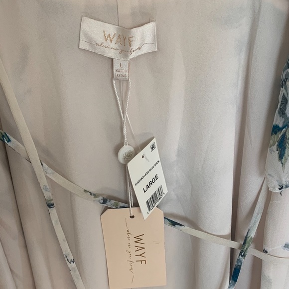 NWT WAYF Emma Ruffled Floral Wrap Dress - Picture 4 of 7